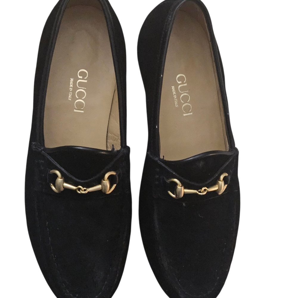 Gucci Flats with Gold Detail. GUCCI Black Women's Loafers Horsebit Suede.